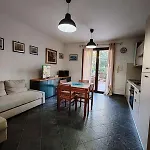 Sardamare La Ciaccia דירה *